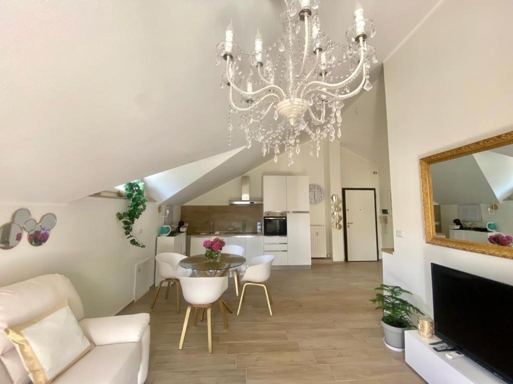 Casa Tra I Castelli Apartment San Martino Alfieri ภายนอก รูปภาพ
