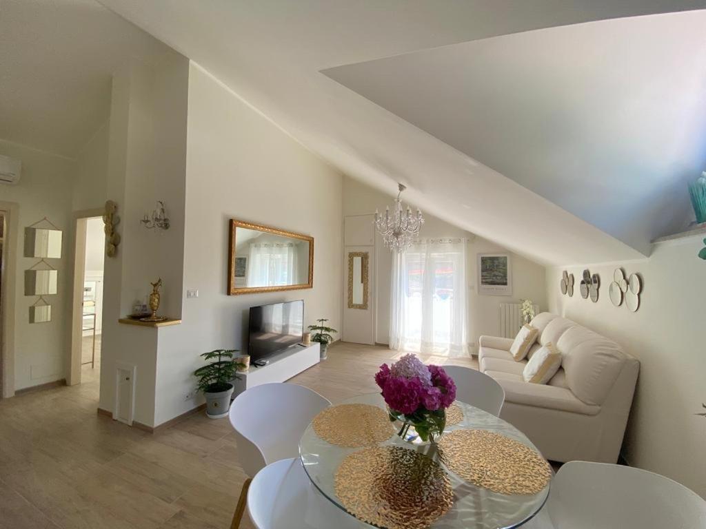 Casa Tra I Castelli Apartment San Martino Alfieri ภายนอก รูปภาพ